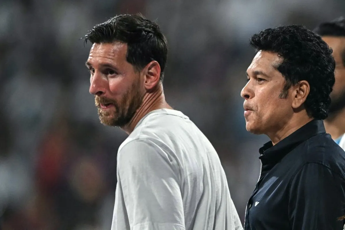 Messi charms Mumbai crowd, meets Sachin Tendulkar at Wankhede