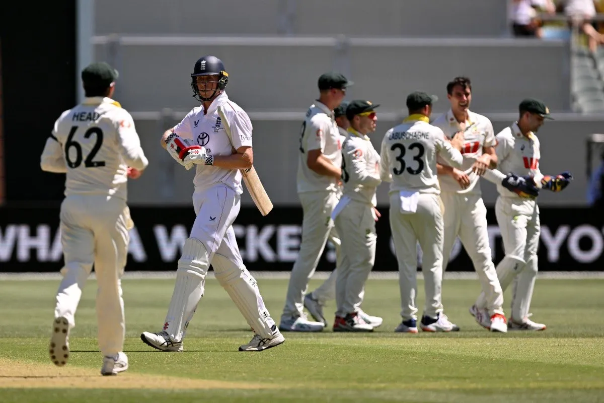 Cummins, Lyon Wreck England as Australia Tighten Ashes Grip