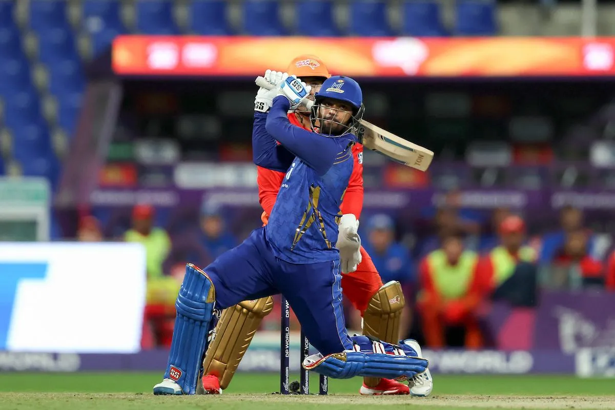 Pooran–Waseem Partnership Powers MI Emirates to 8-Wicket Win, Seals Playoff Spot