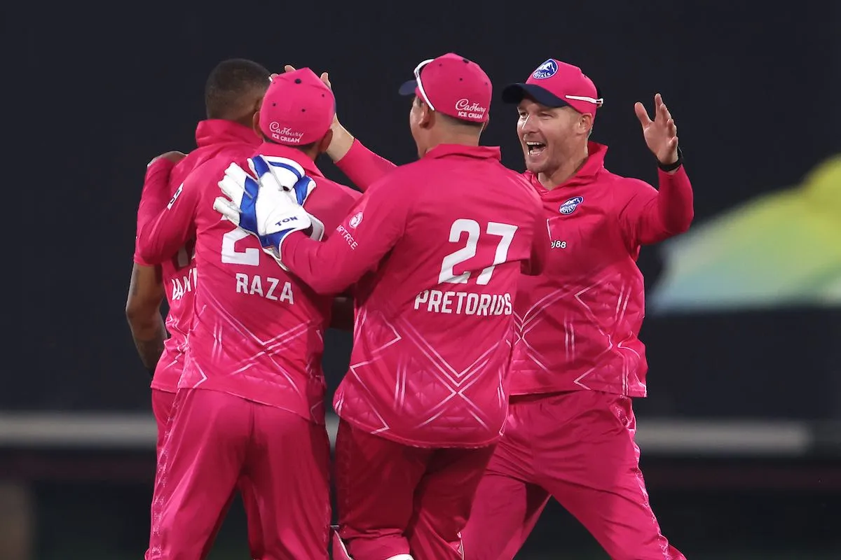 Baartman Hat-Trick Powers Paarl Royals Into SA20 Playoffs
