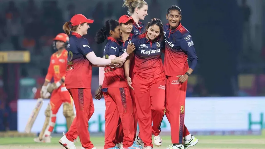 RCB Women Storm into WPL Playoffs with Record Sixth Straight Win