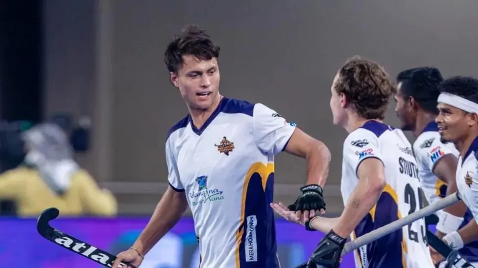 Wallace, Brand Hat-Tricks Power Hyderabad Toofans to Big HIL Win