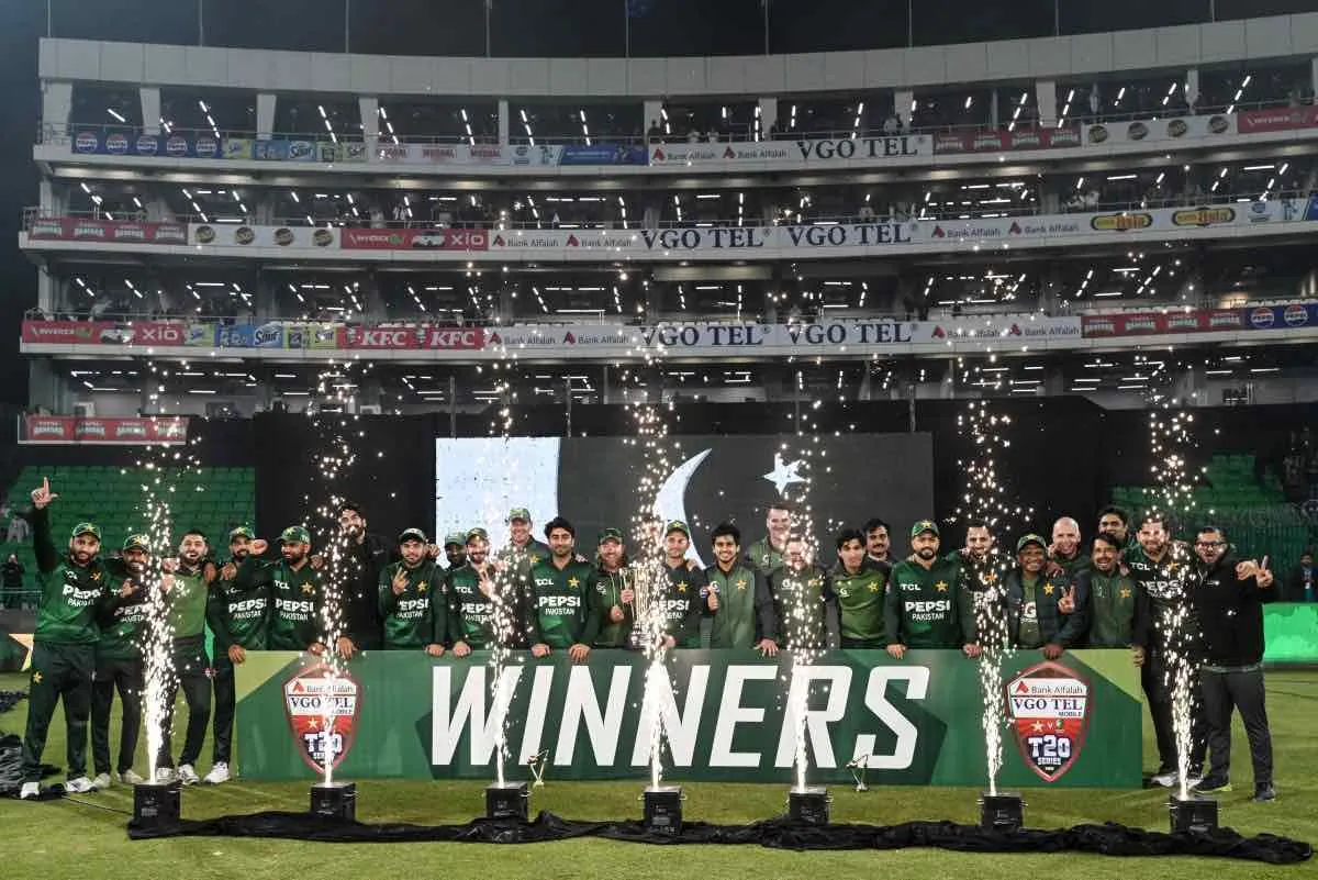 Pakistan Whitewash Australia 3-0 in T20 Series