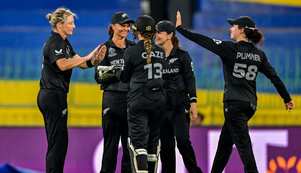 Sophie Devine Stars As New Zealand Beat South Africa By Six Wickets To Take 2-1 Lead