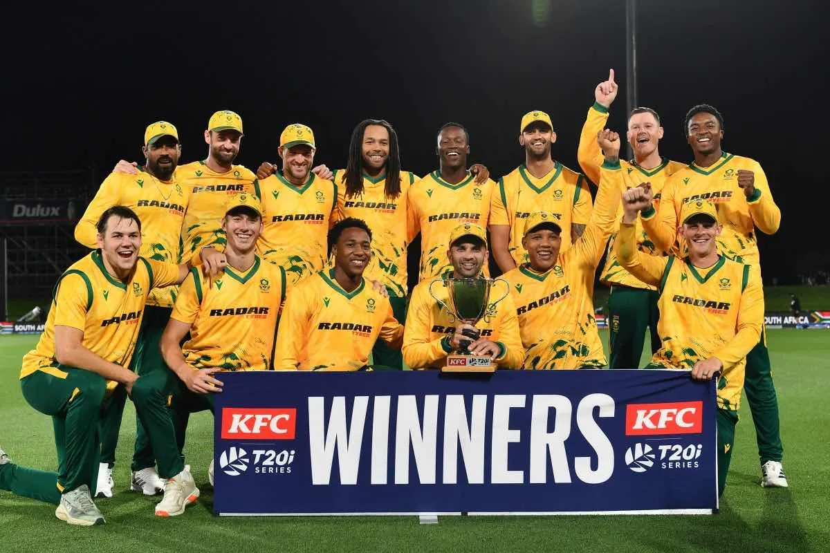 Esterhuizen Powers South Africa to 3-2 Series Win Over New Zealand