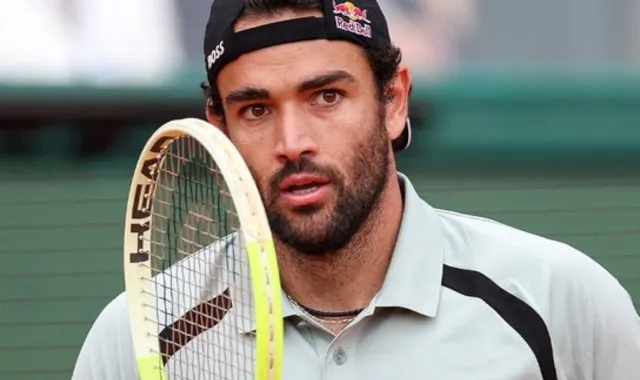 Berrettini Stuns Medvedev 6-0, 6-0 at Monte-Carlo Masters