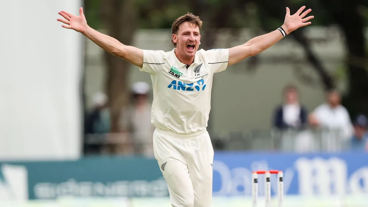 Nathan Smith’s 6-40 puts New Zealand in complete control against Ireland