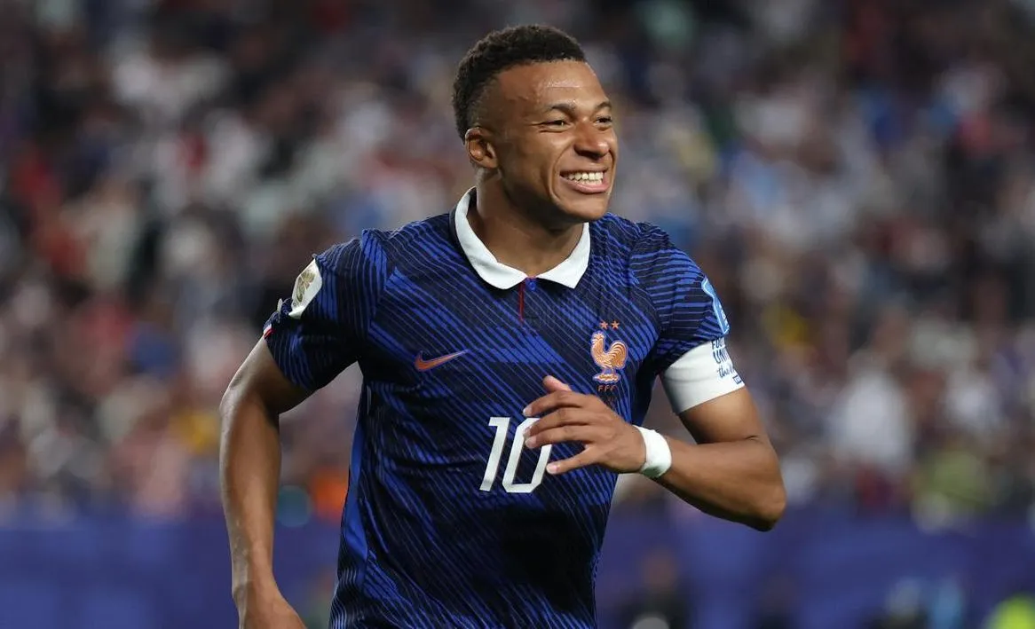 Kylian Mbappe Scores Brace as France Beat Iraq 3-0 to Reach Knockouts