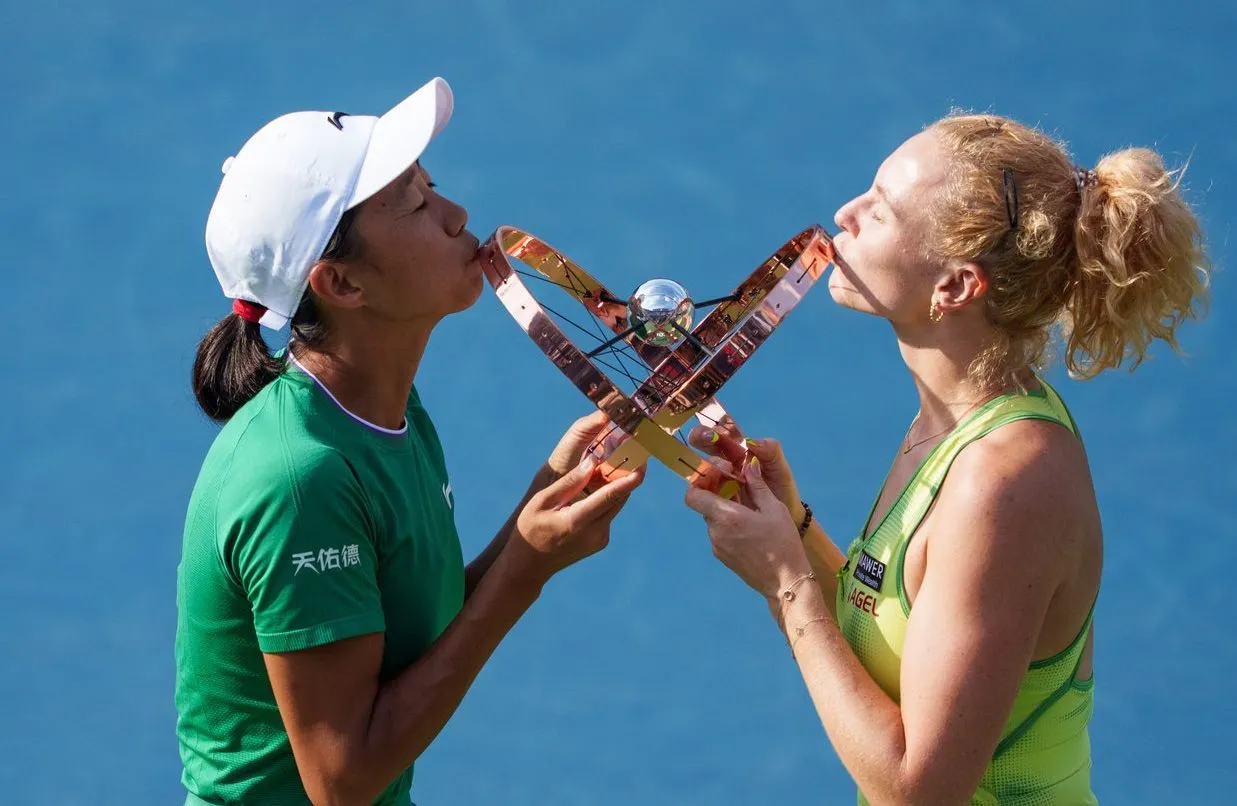 Zhang Shuai, Katerina Siniakova Win Canadian Open Doubles Title