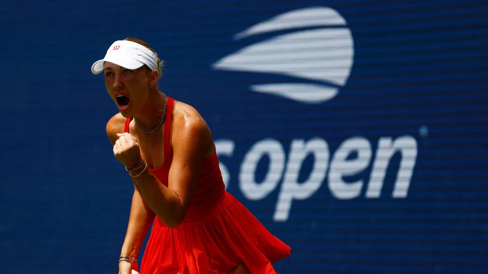 Anastasia Potapova beats Amanda Anisimova