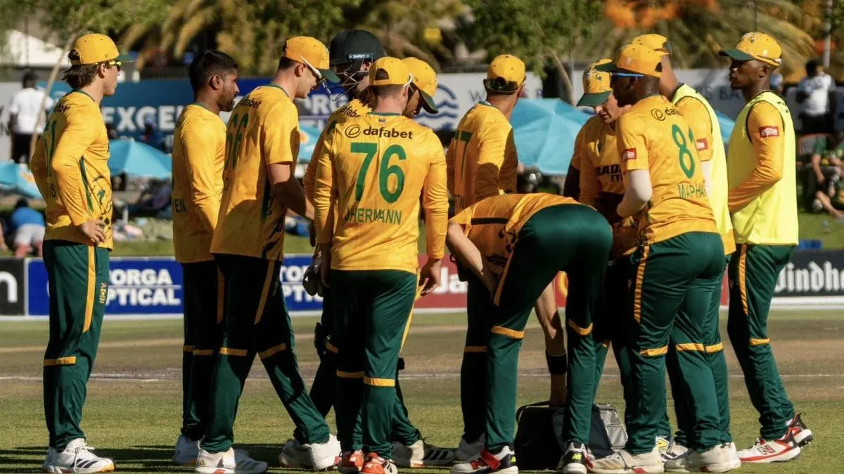 South Africa Beat Zimbabwe by 48 Runs to Win T20I Tri-Series