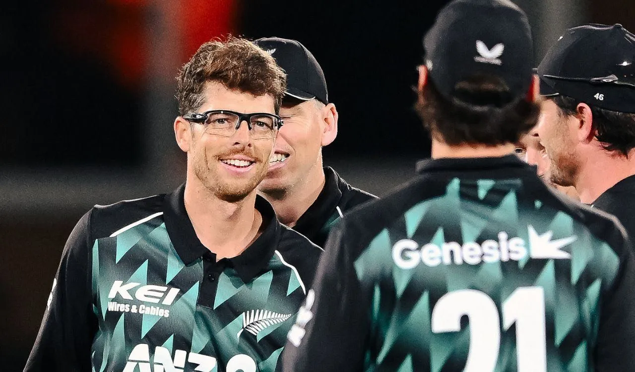 Santner Says New Zealand Could Have Led India 2-0 in T20I Series